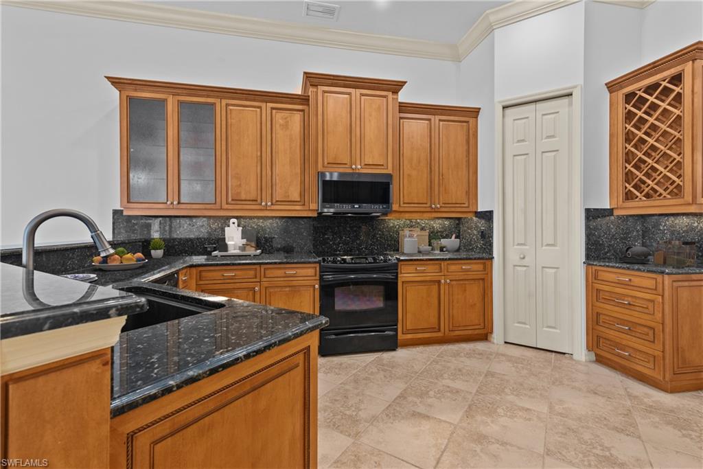 2992 Apple Blossom Dr Property Photo 9