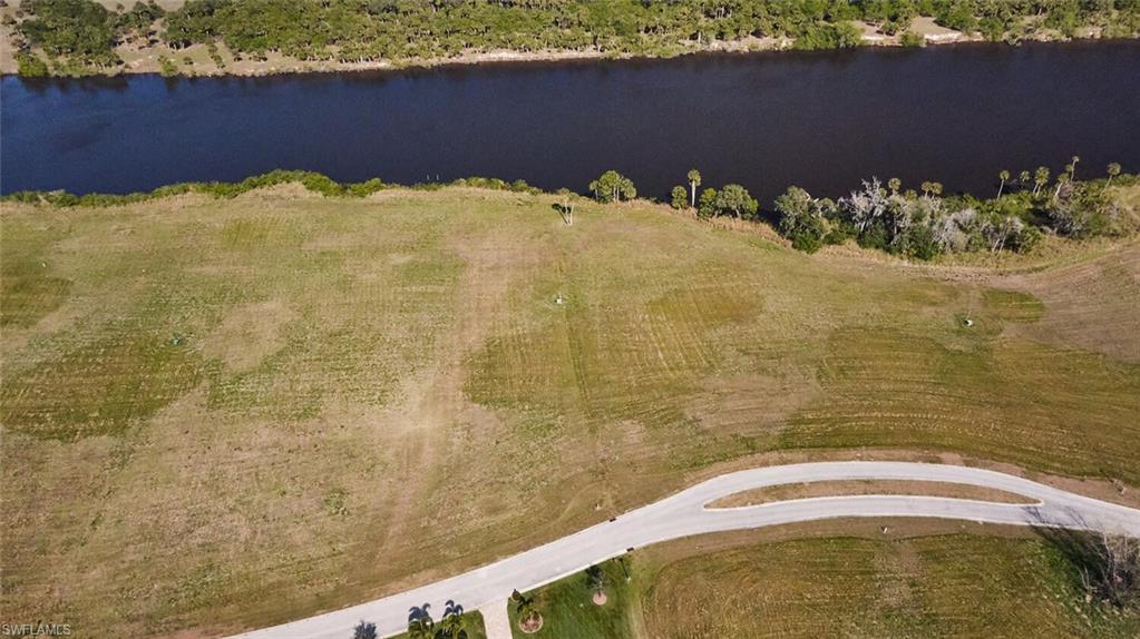 2048 Silk Bay Blvd Property Photo 4