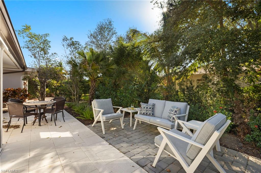 7 Crooked Ln Property Photo 21