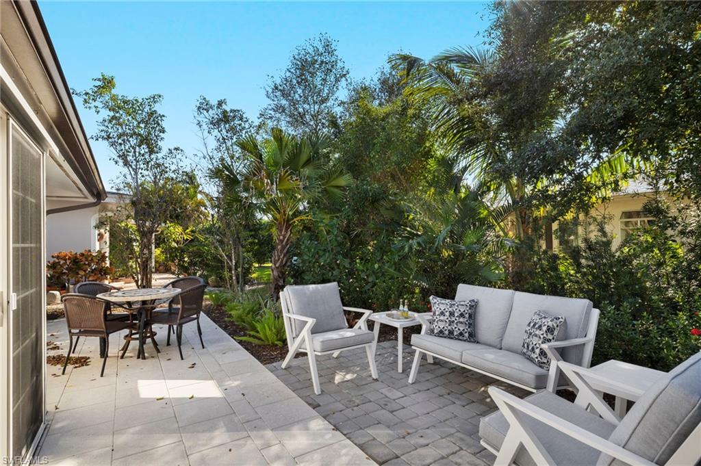 7 Crooked Ln Property Photo 23