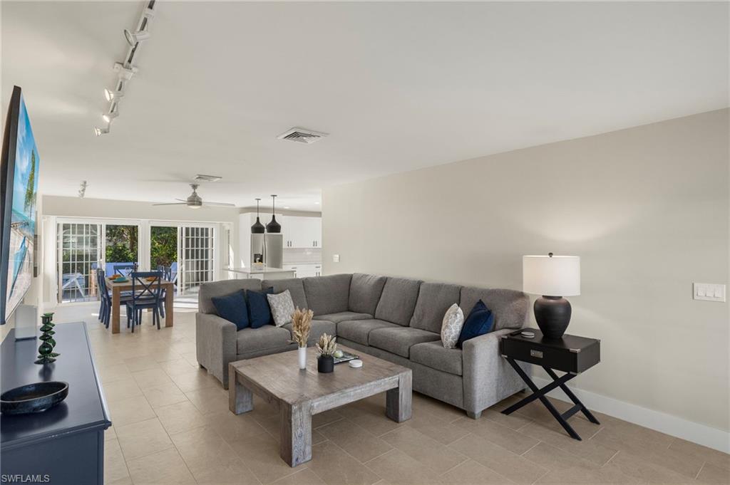 7 Crooked Ln Property Photo 25