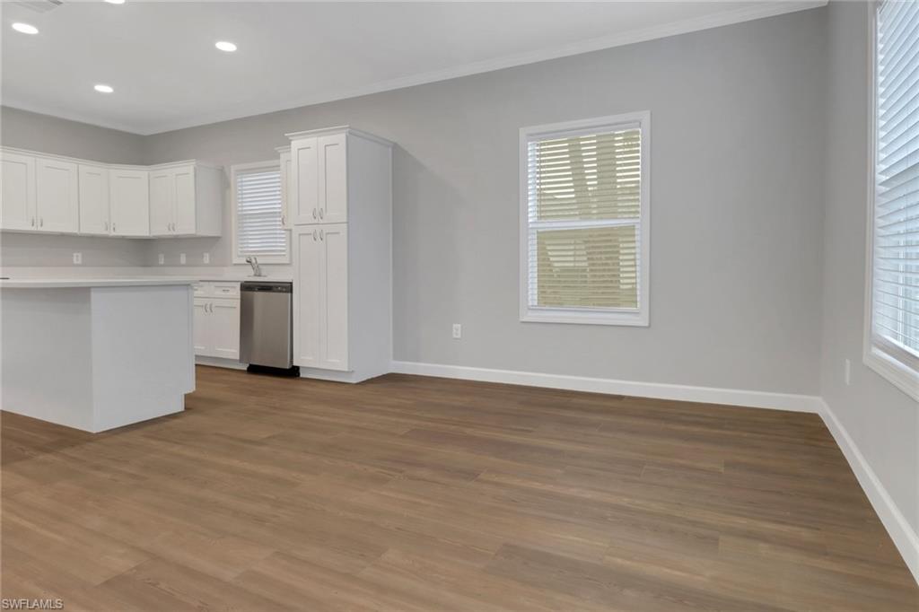 838 Porter St E Property Photo 5