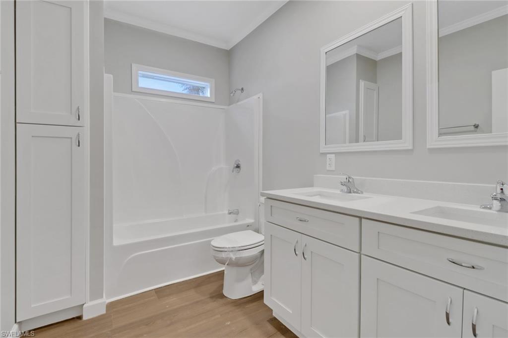 838 Porter St E Property Photo 21