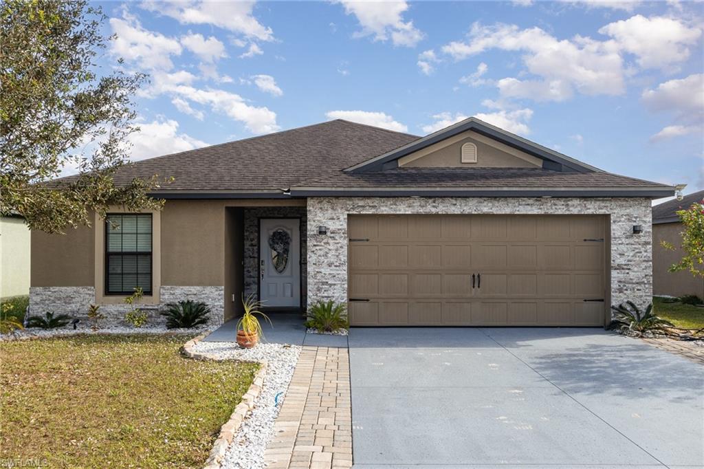 175 Shadowview CT Property Photo 1