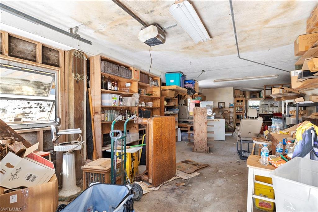 1446 & 1444 Periwinkle Way Property Photo 17
