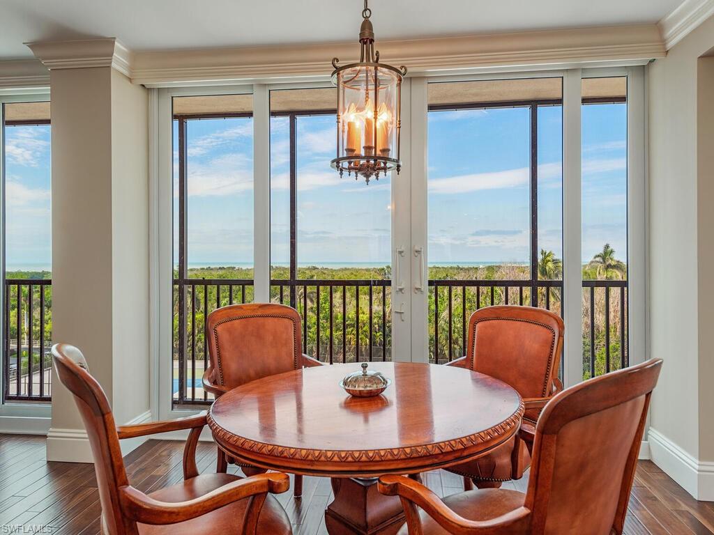 5601 Turtle Bay Dr # 404 Property Photo 7