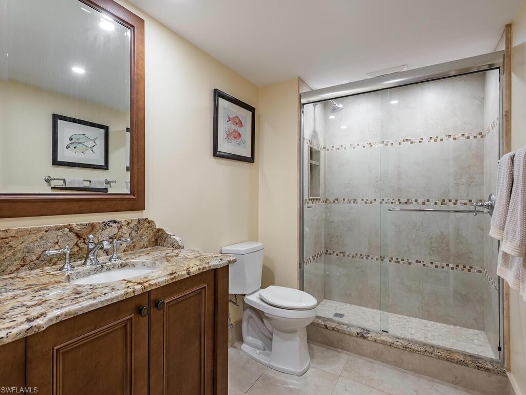 5601 Turtle Bay Dr # 404 Property Photo 16
