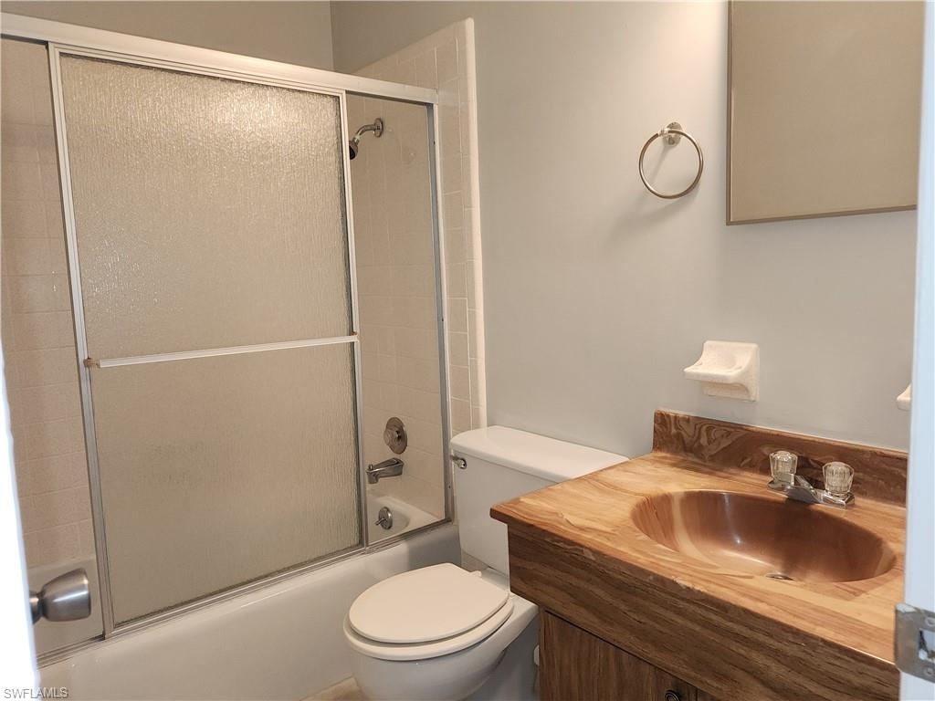 58 Hamlin Ct Property Photo 7