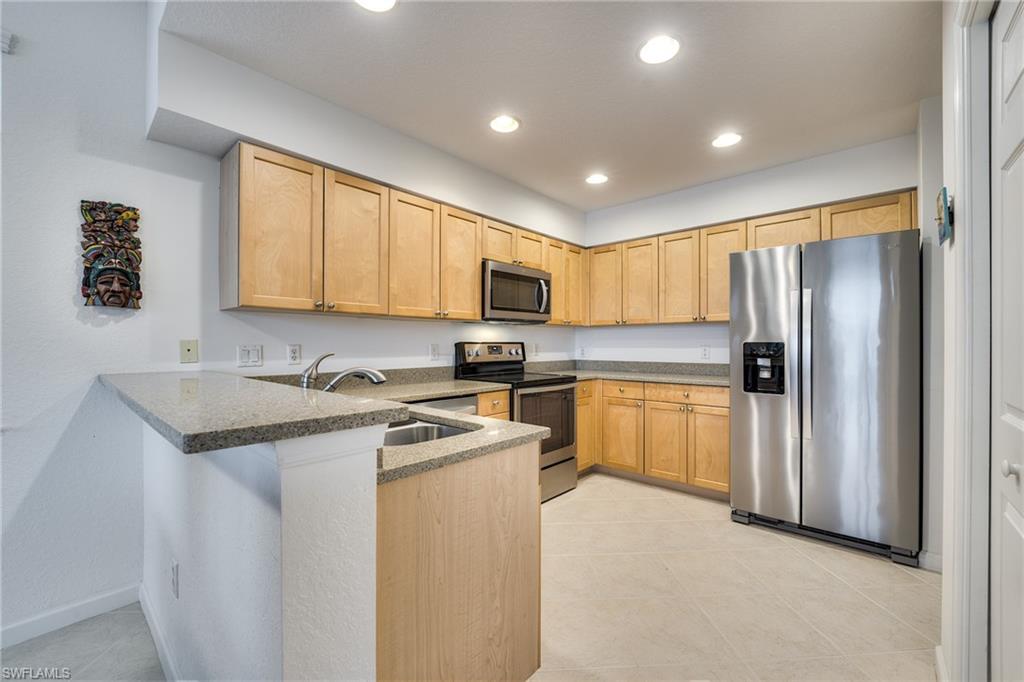 16580 Crownsbury Way # 102 Property Photo 12