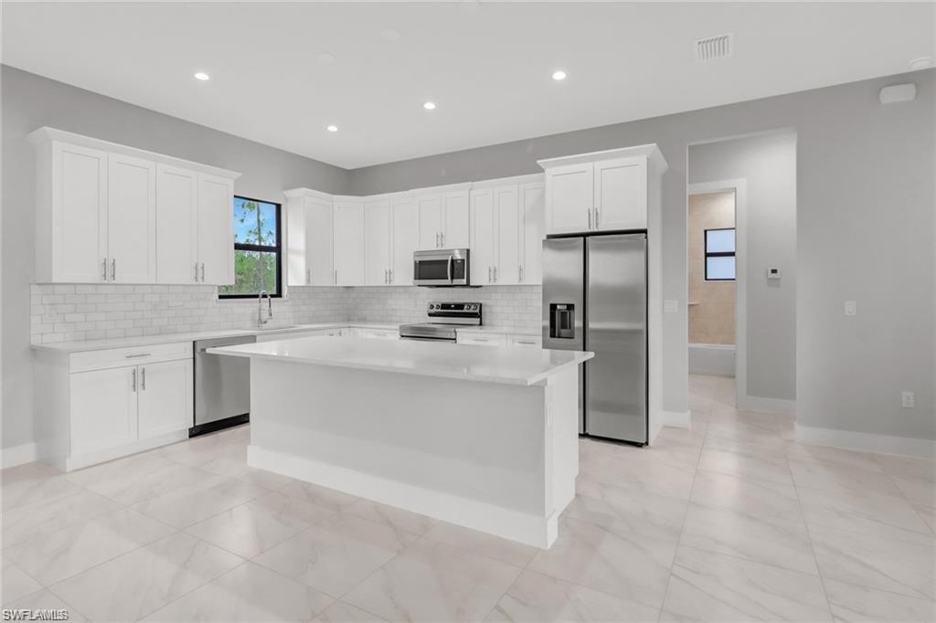 5653 Everglades Blvd N Property Photo 2