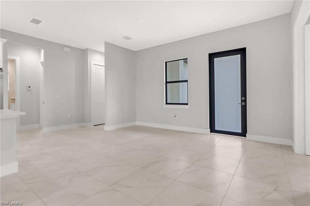 5653 Everglades Blvd N Property Photo 6