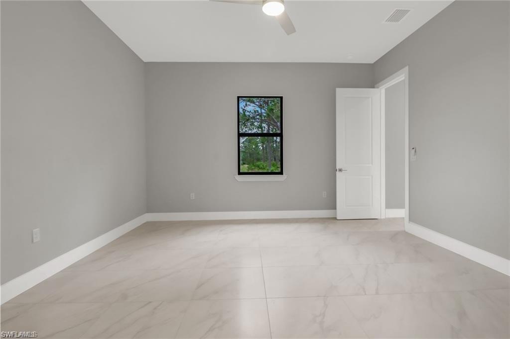 5653 Everglades Blvd N Property Photo 7
