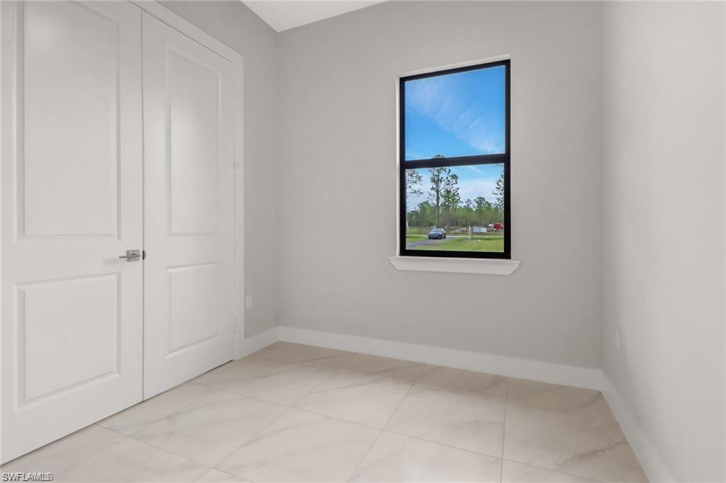 5653 Everglades Blvd N Property Photo 13