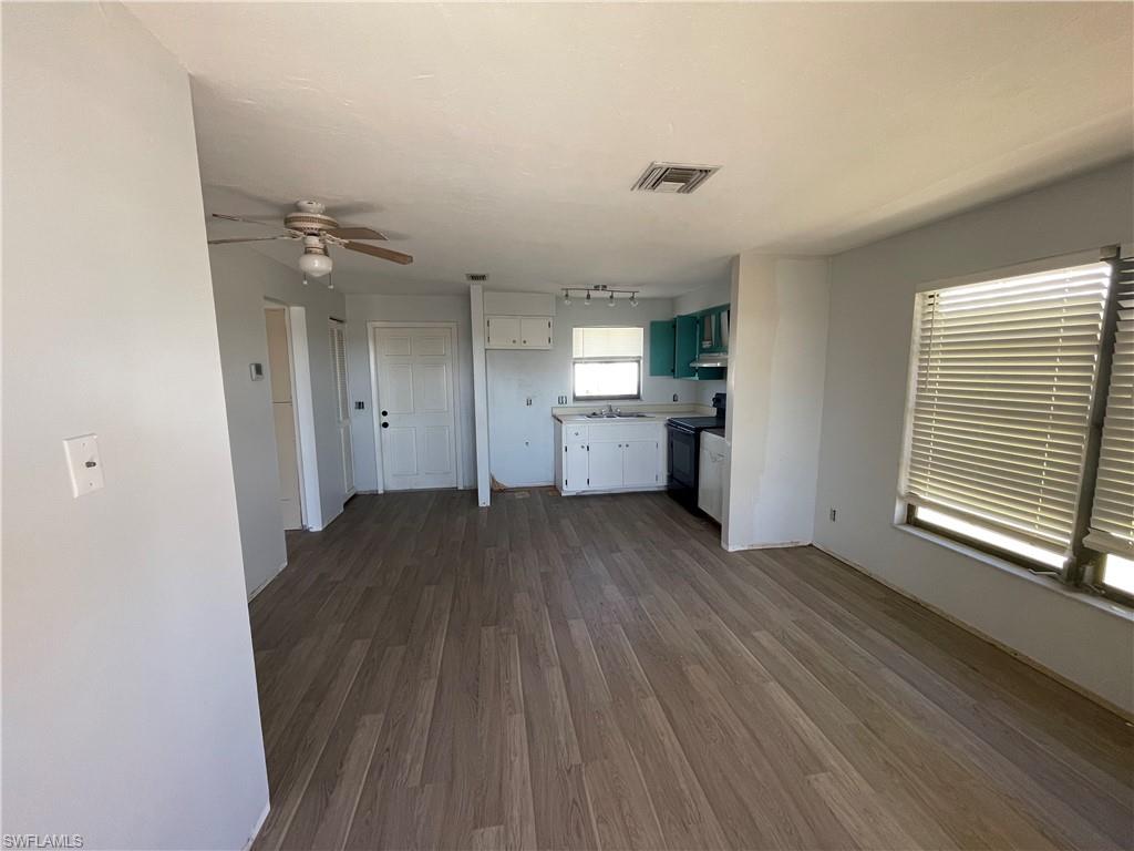 4861 Regal Property Photo 33