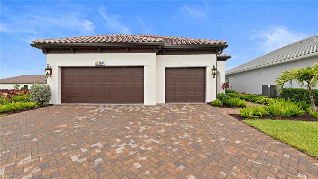 4075 Pegasus Way Property Photo 3