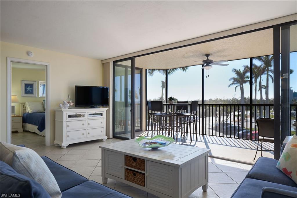 17080 Harbour Point Dr 211 Property Photo 4