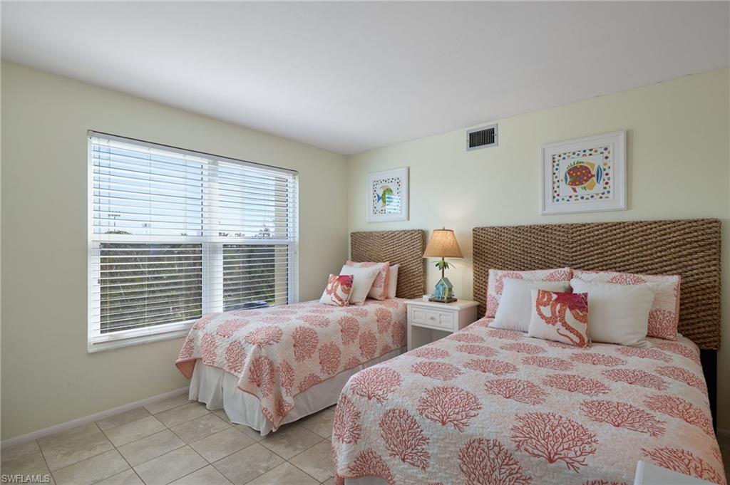 17080 Harbour Point Dr 211 Property Photo 15