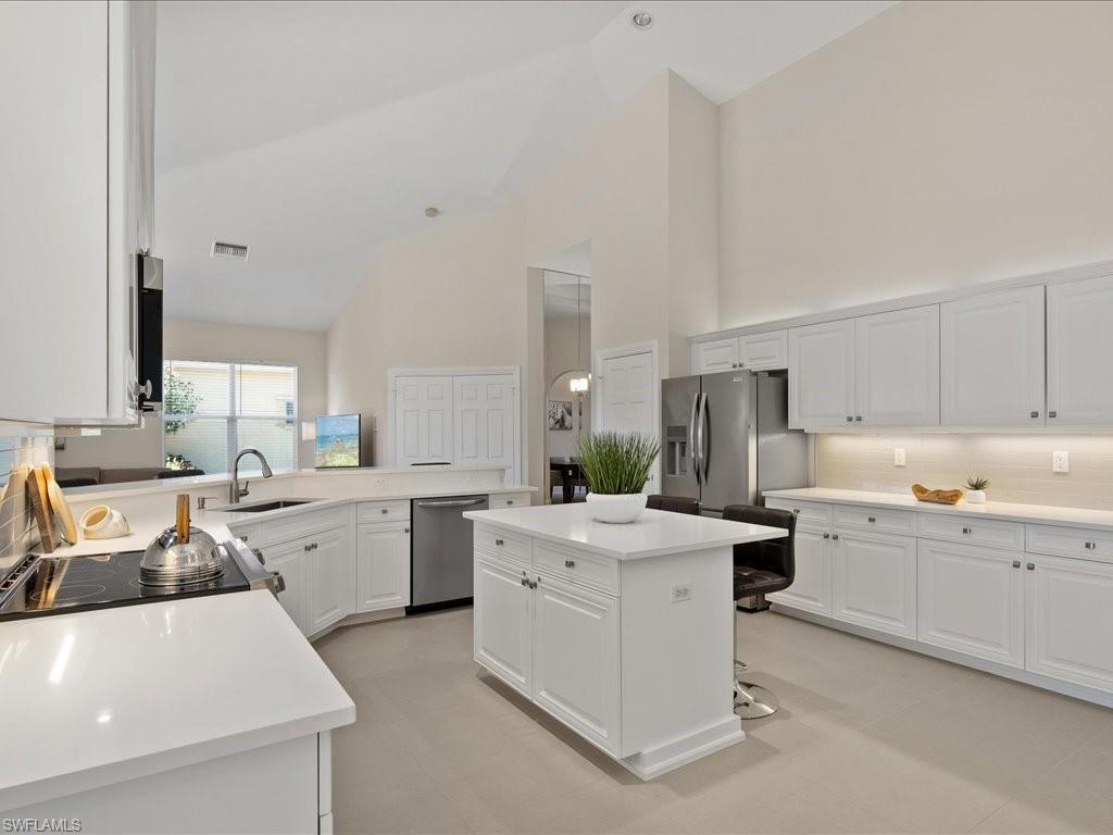 6354 Old Mahogany Ct Property Photo 7