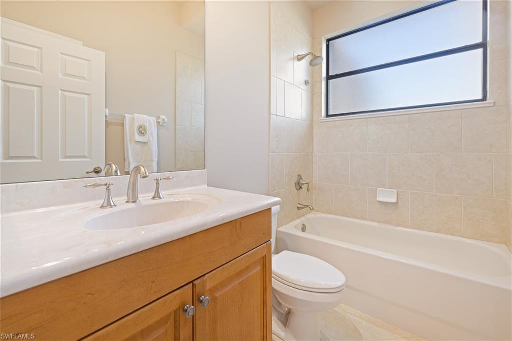 9284 Trieste Dr Property Photo 27