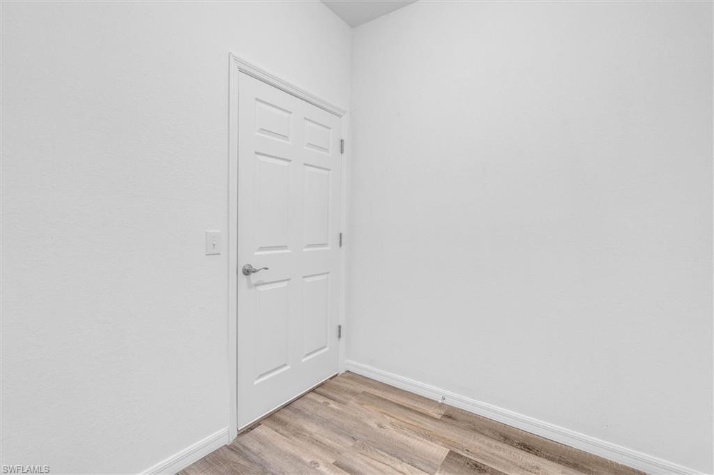 422 Ne 20th Ter Property Photo 23