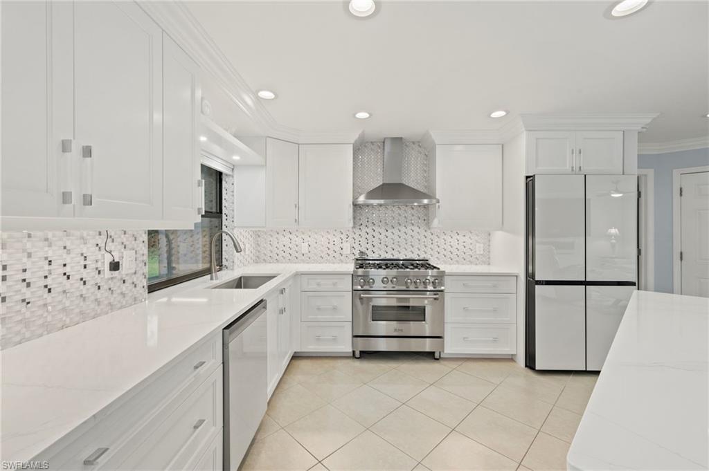 681 Astarias CIR Property Photo 1