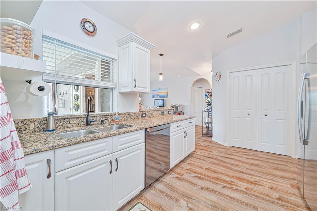 151 Ocean Park Dr Property Photo 13
