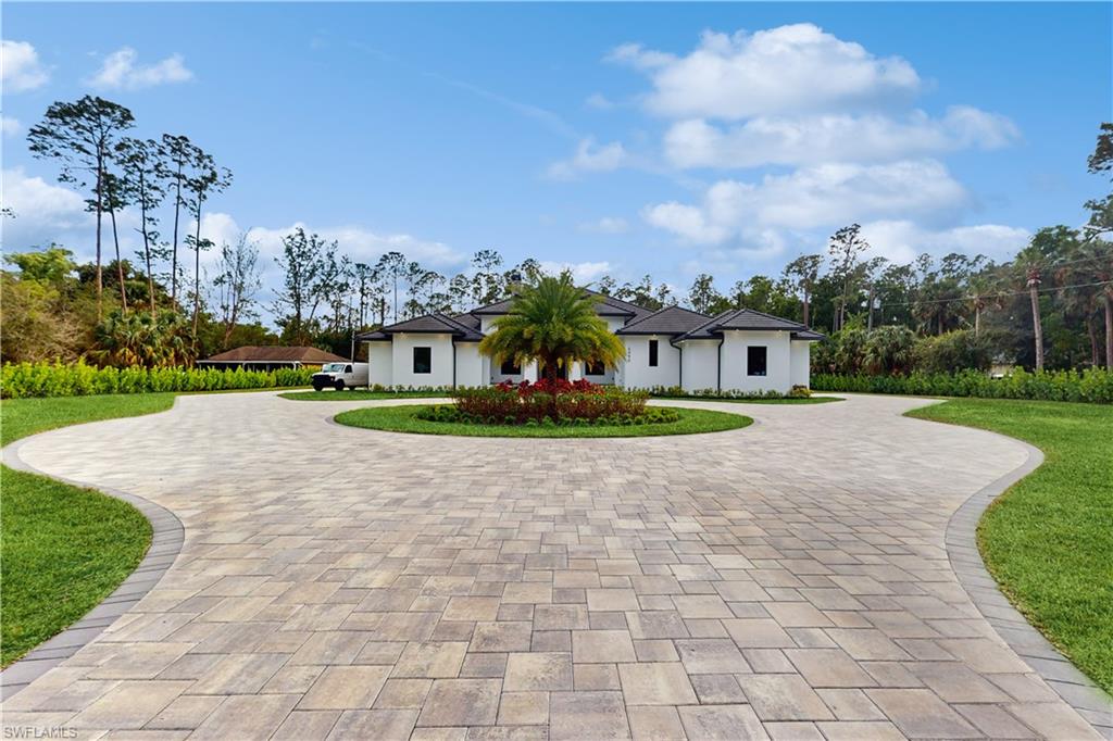 5990 English Oaks Ln Property Photo 2