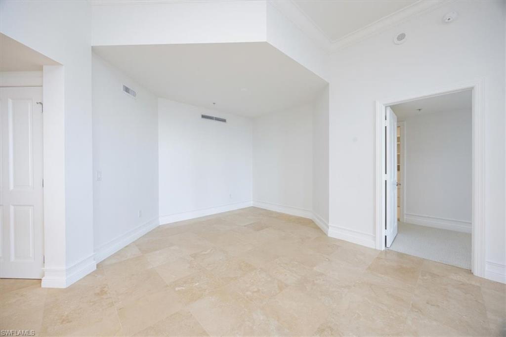 1060 Borghese Ln # 2004 Property Photo 4