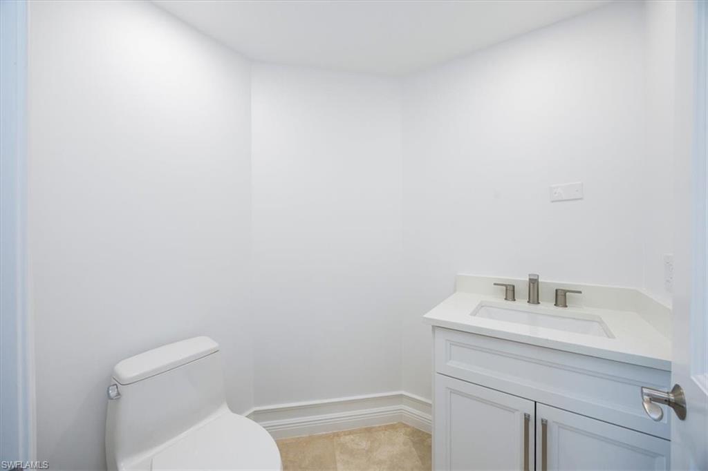 1060 Borghese Ln # 2004 Property Photo 27