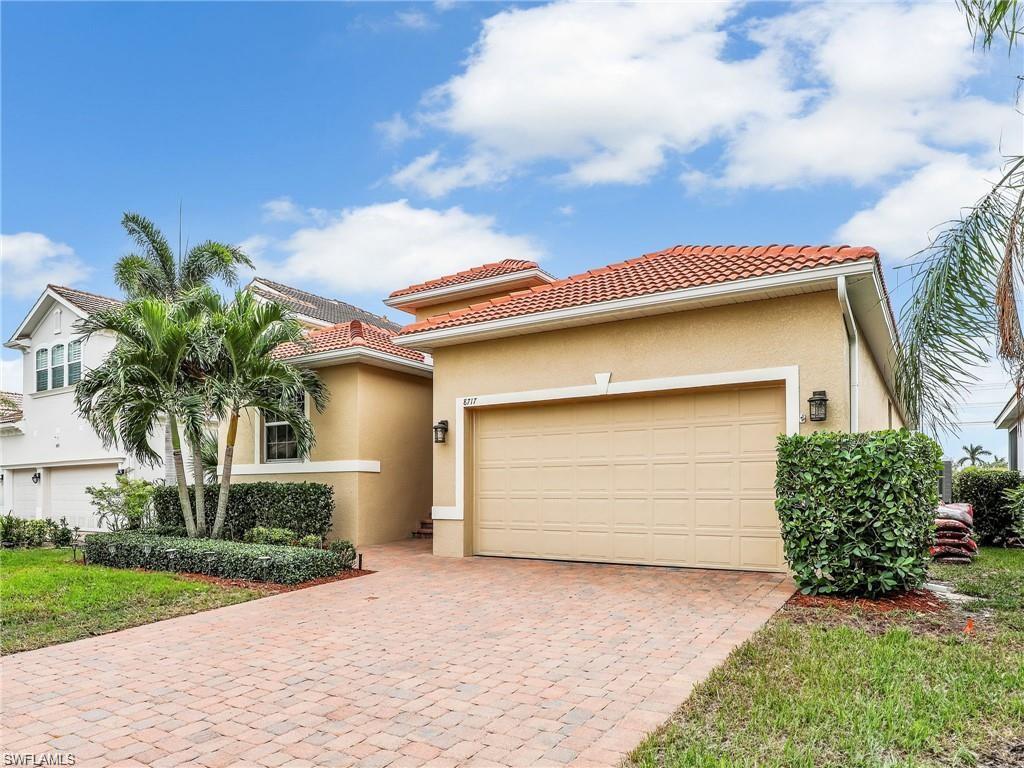 8717 Banyan Bay Blvd Property Photo 2