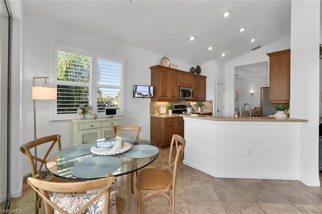 6686 Alden Woods Cir # 202 Property Photo 14
