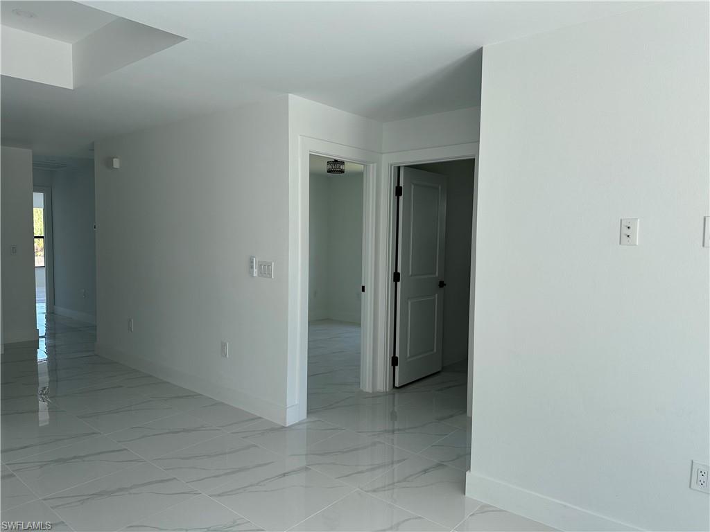 1112 E 12th St Property Photo 21
