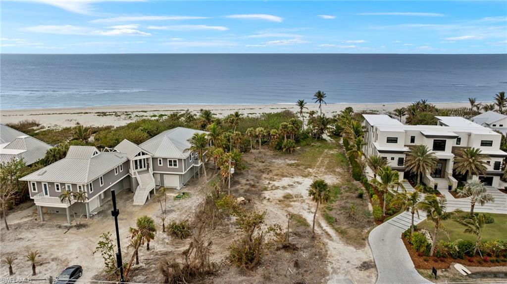16970 Captiva Dr Property Photo 11