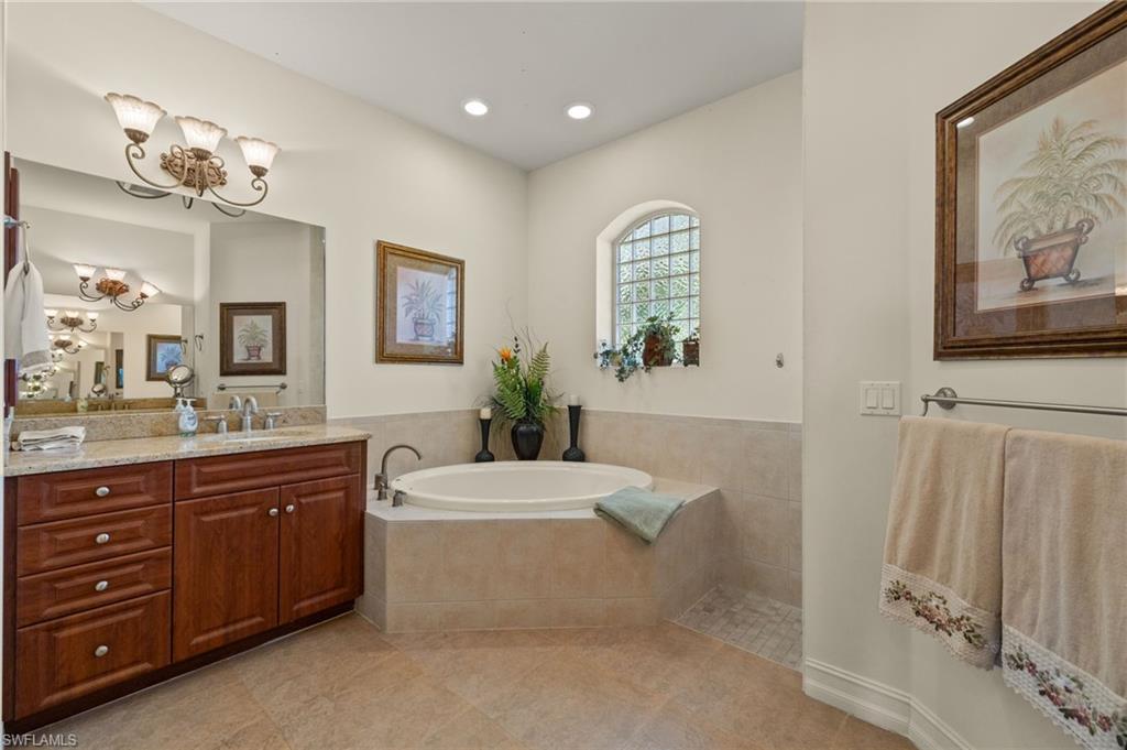 2806 Sw 51st St Property Photo 26