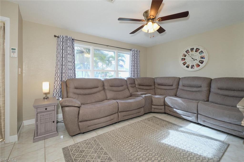 2126 W Tobago Cir Property Photo 7