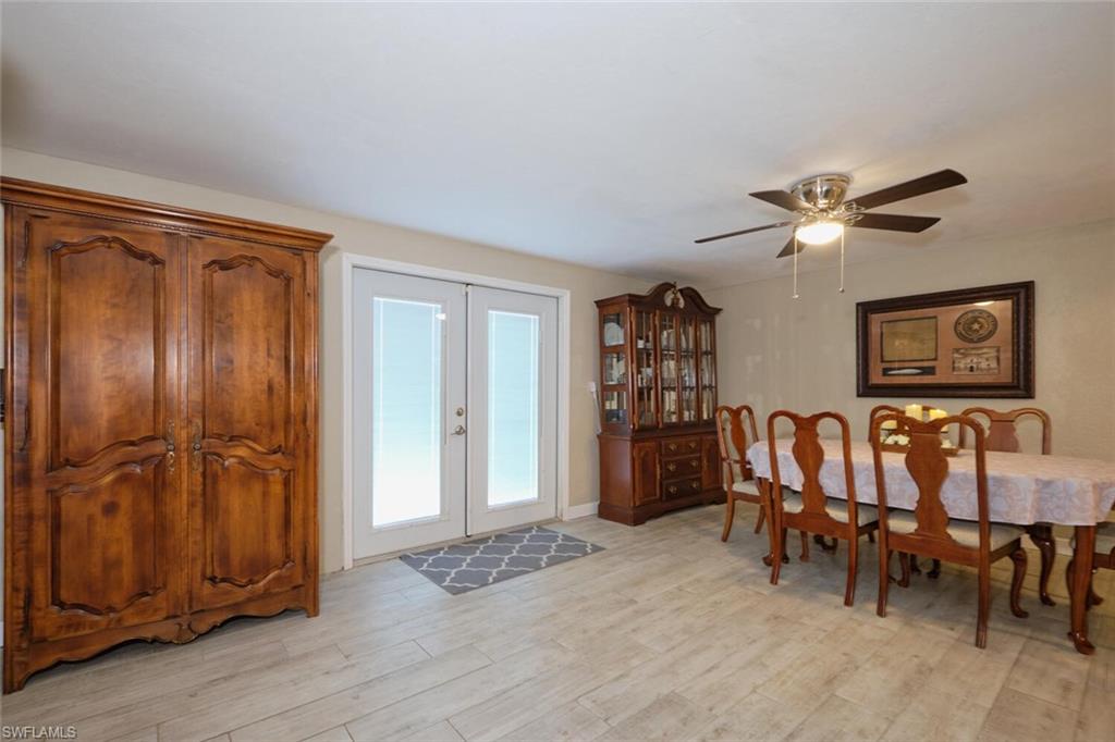 2126 W Tobago Cir Property Photo 17