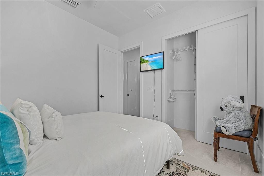 2499 Pine St Property Photo 15