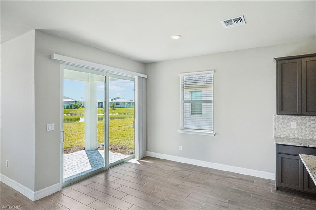 16495 Settlers Way Property Photo 11