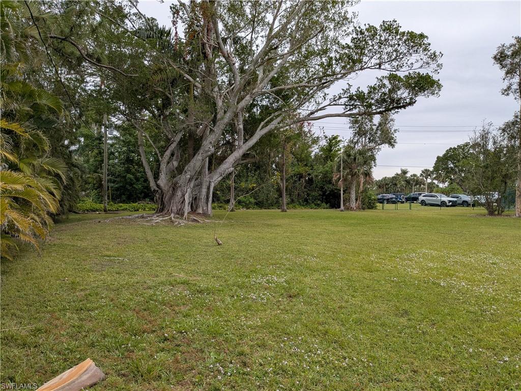 6759 Winkler Rd Property Photo 5
