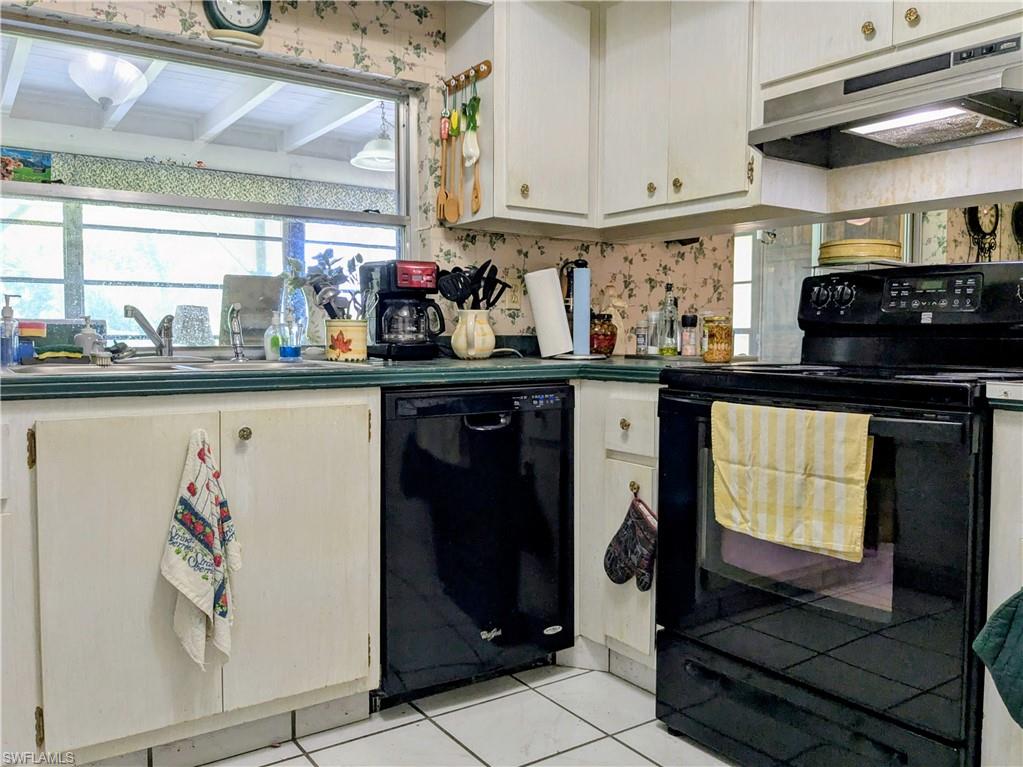 6759 Winkler Rd Property Photo 12