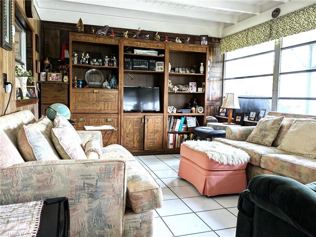 6759 Winkler Rd Property Photo 13