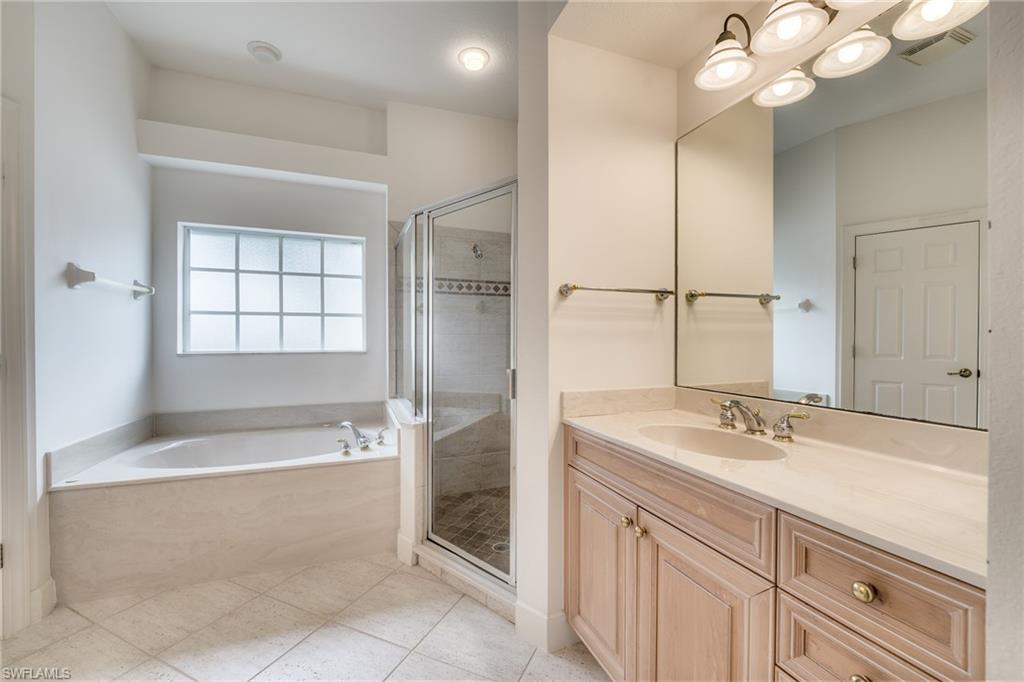 8865 New Castle Dr Property Photo 19