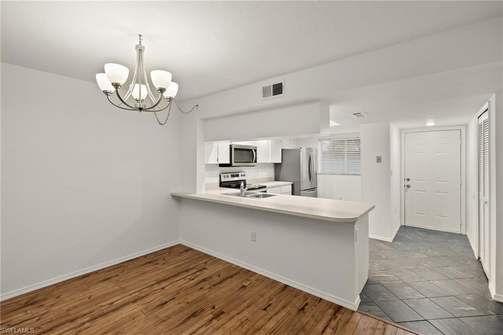 136 Cypress Way E # 507 Property Photo 10