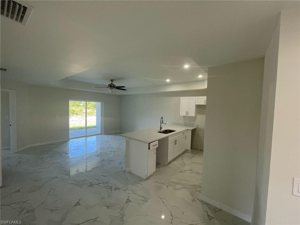 4609/4611 Leonard Blvd S Property Photo 3