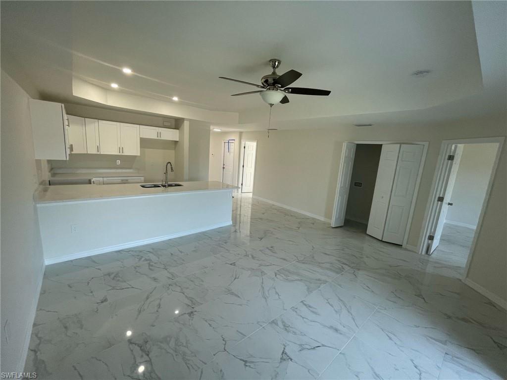 4609/4611 Leonard Blvd S Property Photo 4