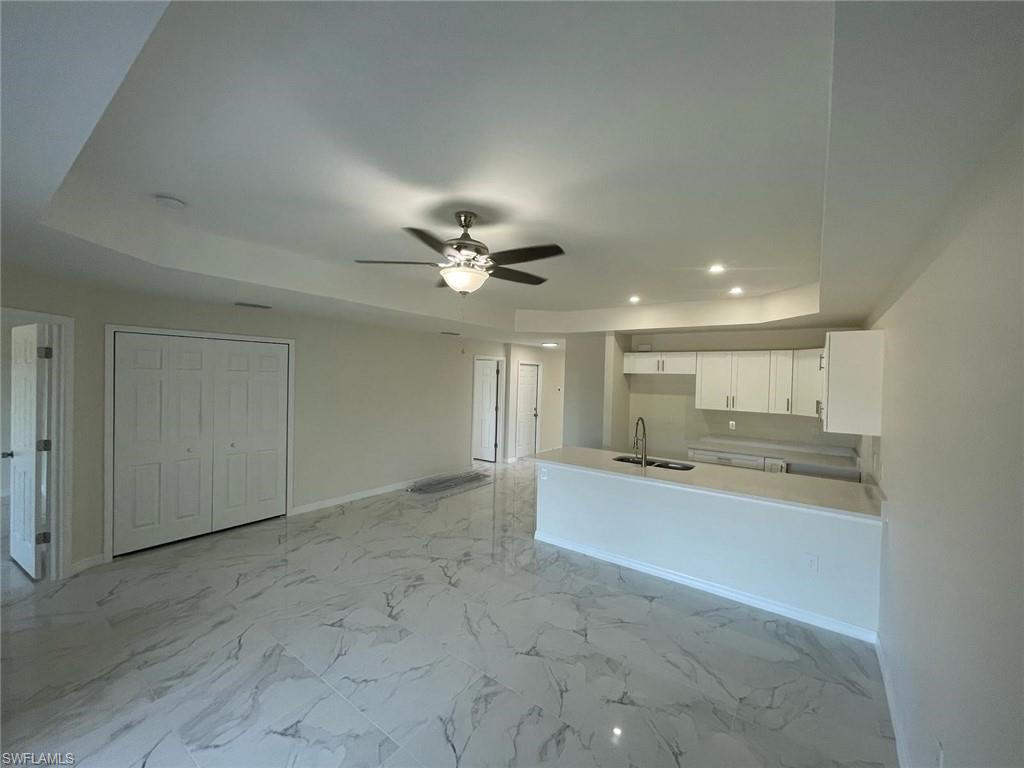 4609/4611 Leonard Blvd S Property Photo 6