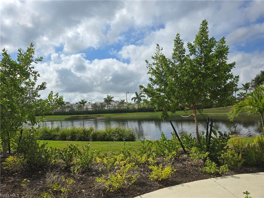 12000 Five Waters Cir Ne Property Photo 2