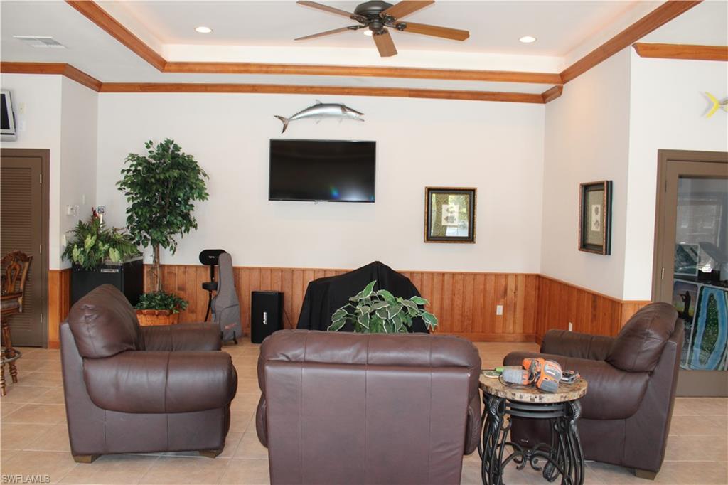 305 Storter #19 Ave N Property Photo 13