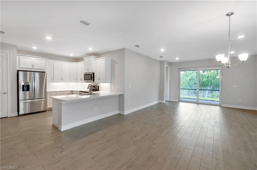 1018 Enbrook Loop Property Photo 4
