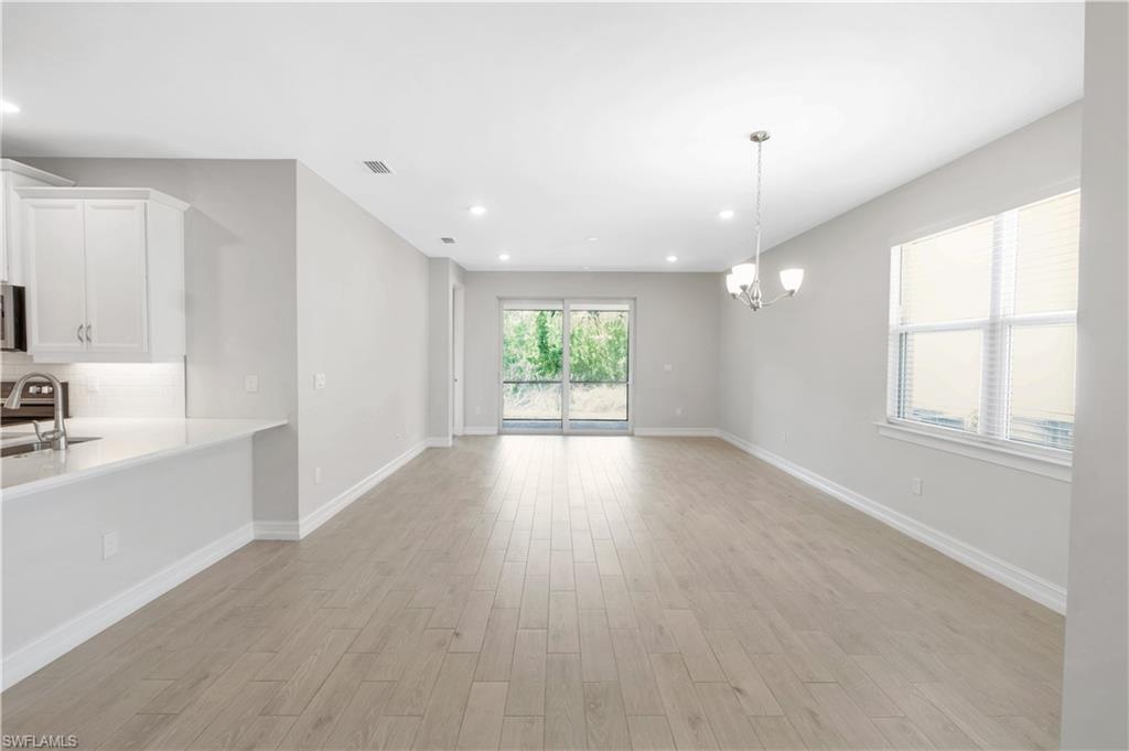 1018 Enbrook Loop Property Photo 17